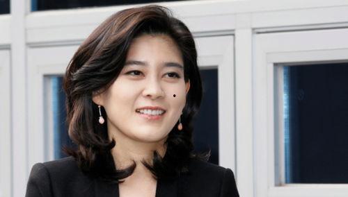 众星年轻照片大爆料视频,重温那些年的青涩时光  第2张